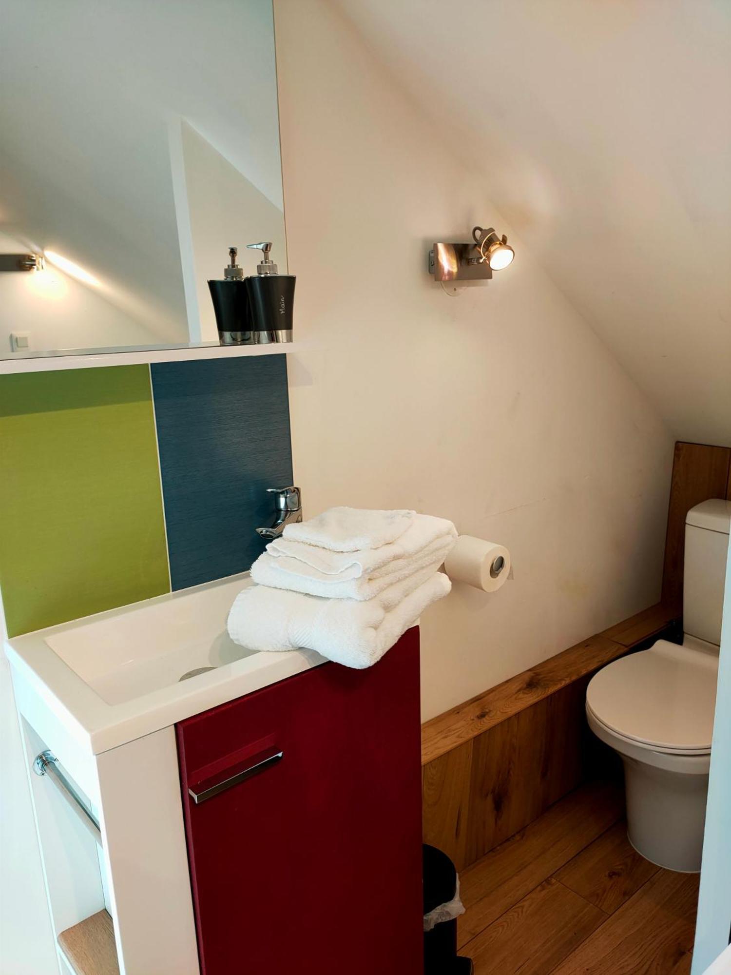 로슈 Aux Trois Tilleuls B&B 객실 사진
